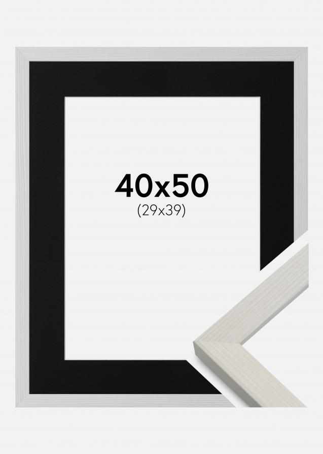 Passepartout Svart Standard (Hvit kjerne) 40x50 cm (29x39)