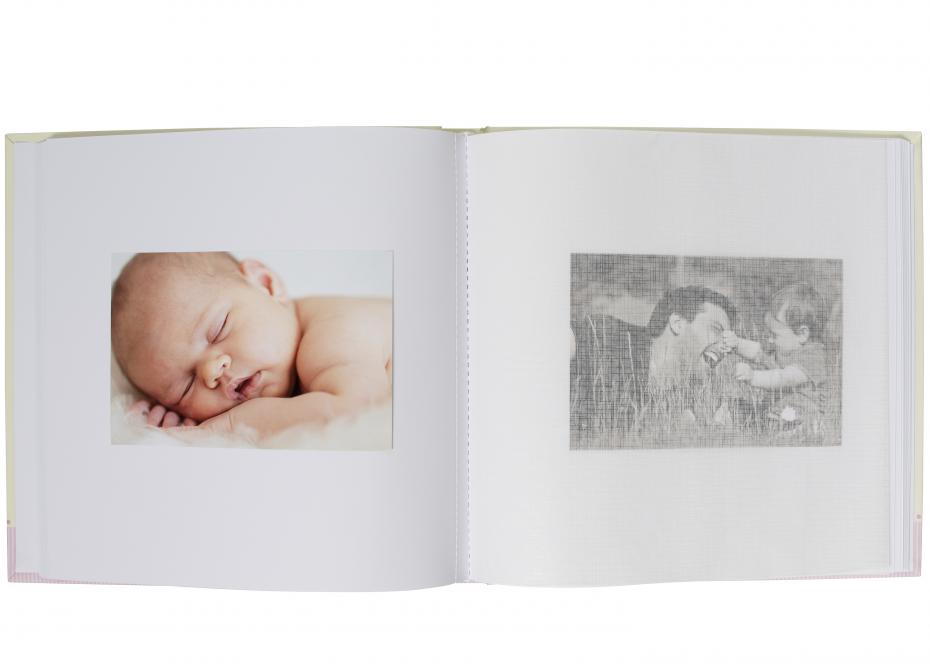 Babyalbum Alison Rosa 24x24 cm (40 Hvite sider / 20 Ark)