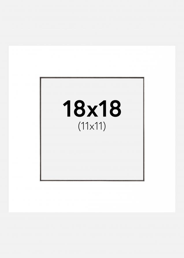 Passepartout Hvit (Svart kjerne) 18x18 cm (11x11 cm)