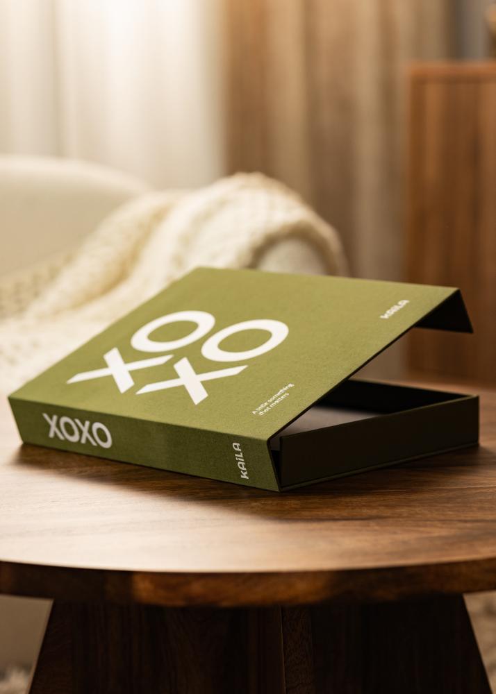KAILA XOXO Olive - Coffee Table Photo Album (60 Svarte Sider / 30 Ark)