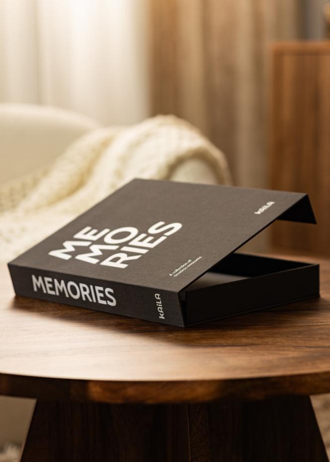 KAILA MEMORIES Black/White - Coffee Table Photo Album (60 Svarte Sider)