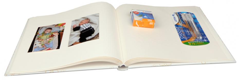 Plush babyalbum - 32x32 cm (50 Hvite Sider / 25 Ark)
