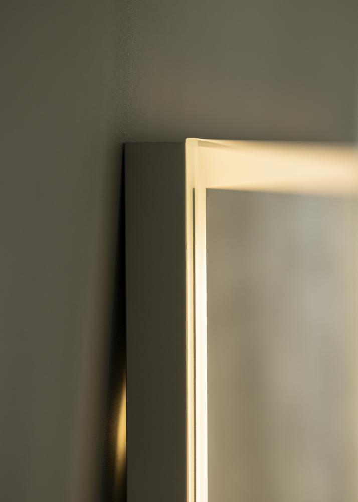 KAILA Speil Corners III LED 76x107 cm