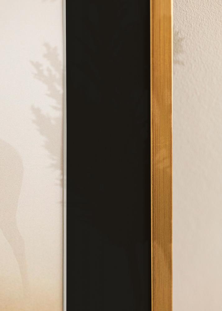 Ramme Edsbyn Gull 40x50 cm - Passepartout Svart 29,7x42 cm (A3)