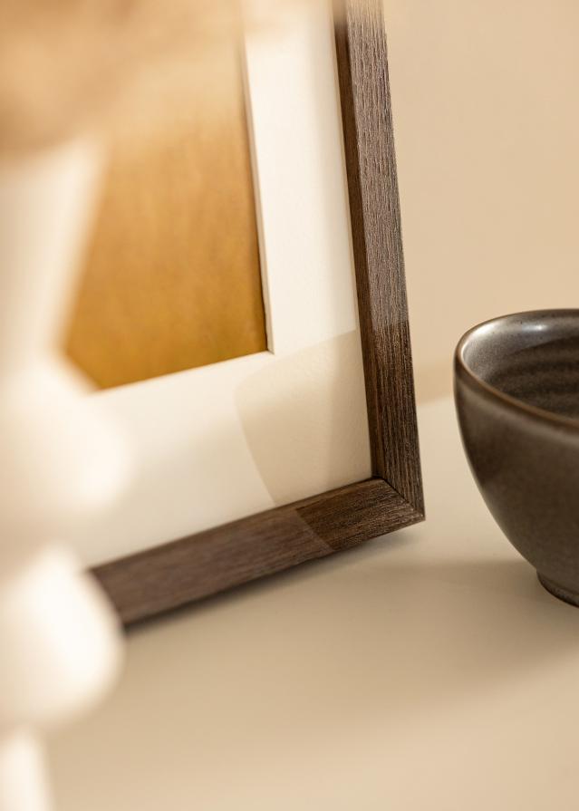 Ramme Hermes Valnøtt 60x70 cm - Passepartout Hvit B2 500x707 mm