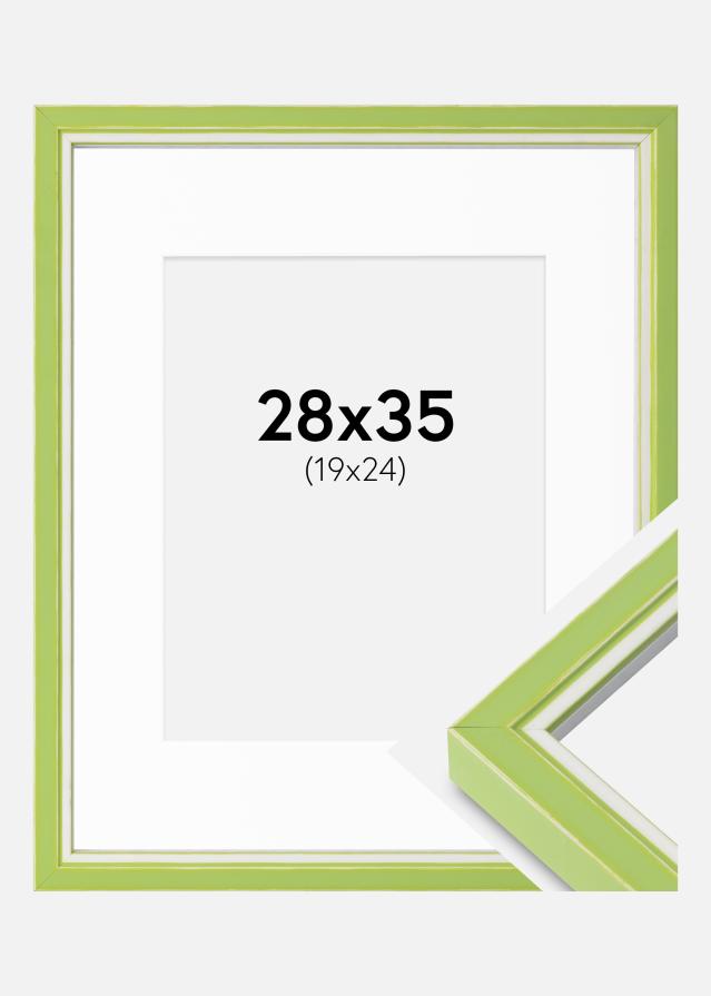 Ramme Diana lysegrønn 28x35 cm - Passepartout Hvit 20x25 cm