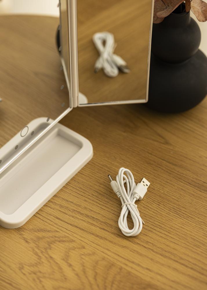 KAILA Sminkespeil Tri-Fold Magnifying Hvit 20x30 cm