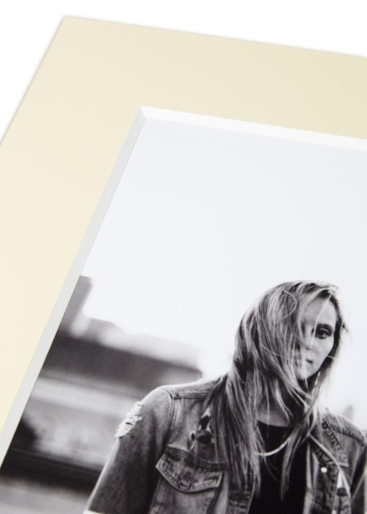 Passepartout Creme 3 mm (Hvit kjerne) - Målbestilt