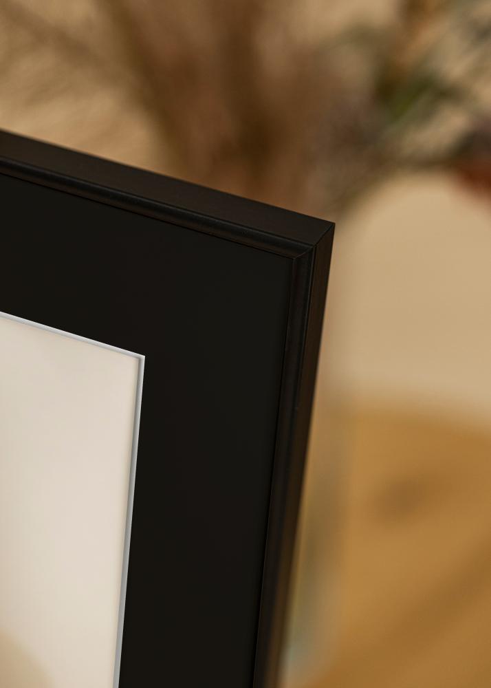 Ramme Visby Hvit 30x40 cm - Passepartout Svart 21x30 cm