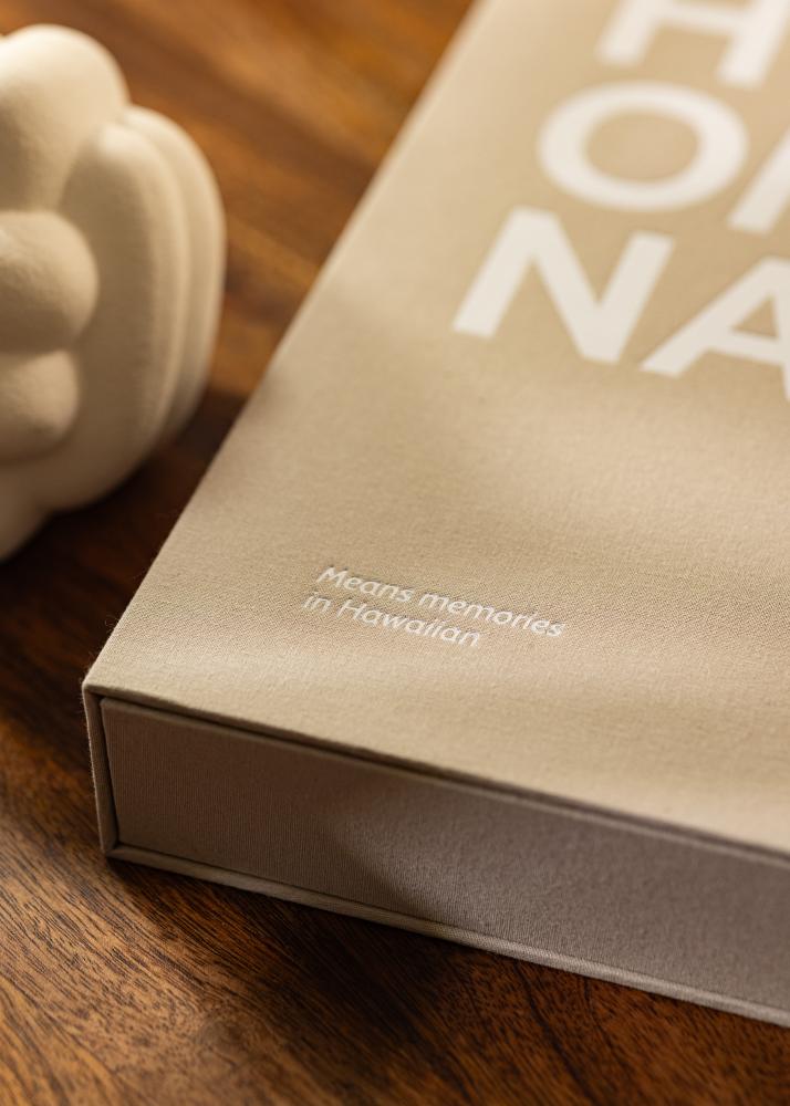 KAILA HO'OMANA'O - Coffee Table Photo Album (60 Svarte Sider / 30 Ark)