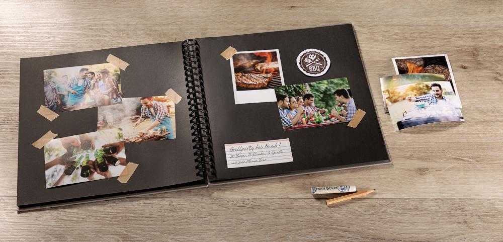 Fun Spiralalbum Rød - 30x30 cm (50 Svarte Sider / 25 Ark)