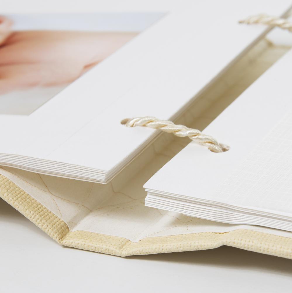 Babyalbum Bambini Creme - 23,5x16 cm (40 Hvite Sider / 20 Ark)