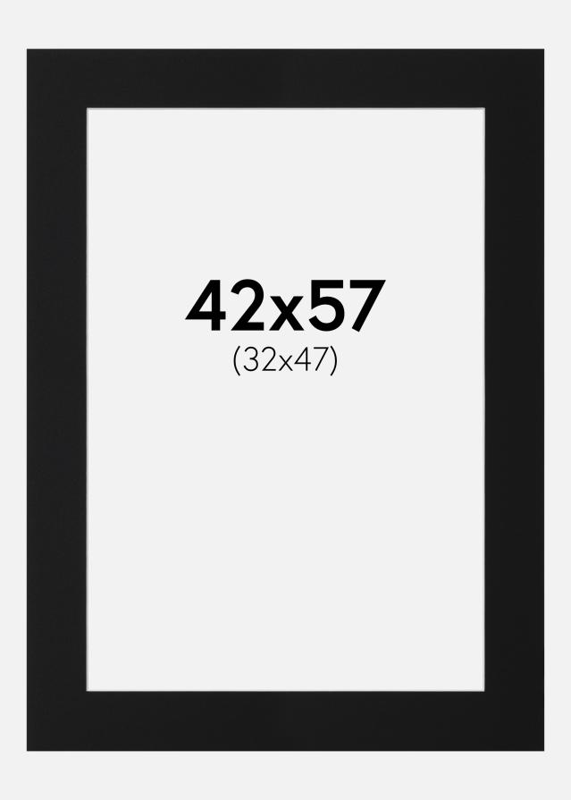Passepartout Svart Standard (Hvit kjerne) 42x57 cm (32x47)