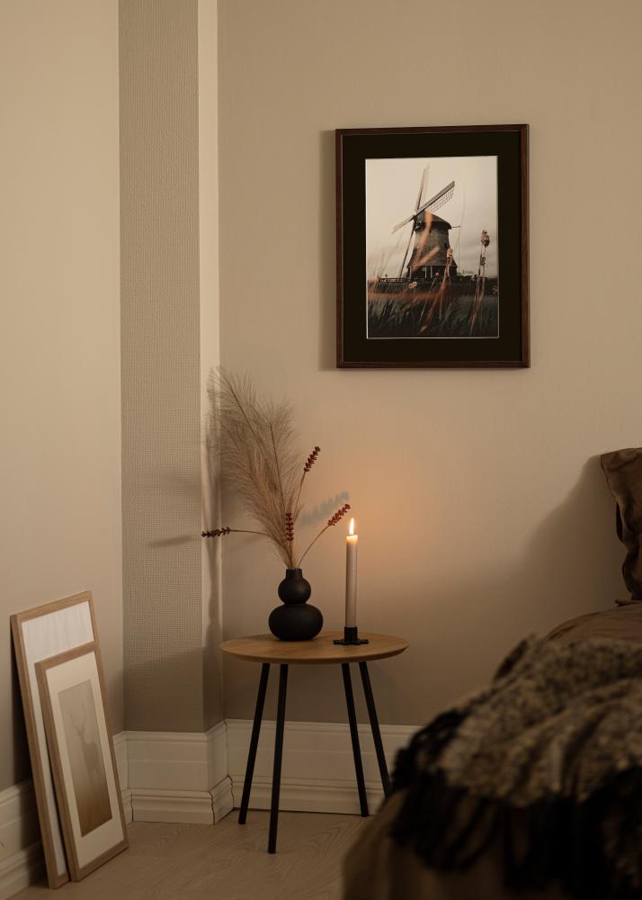 Ramme E-Line Valnøtt 30x40 cm - Passepartout Svart 8x12 inches