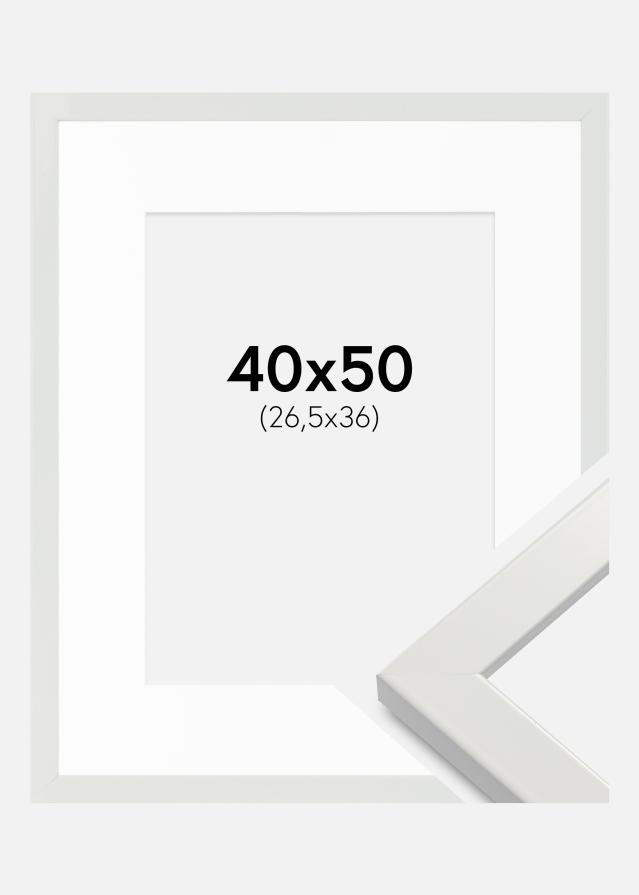 Ramme White Wood Glossy 40x50 cm - Passepartout Hvit 27,5x37 cm
