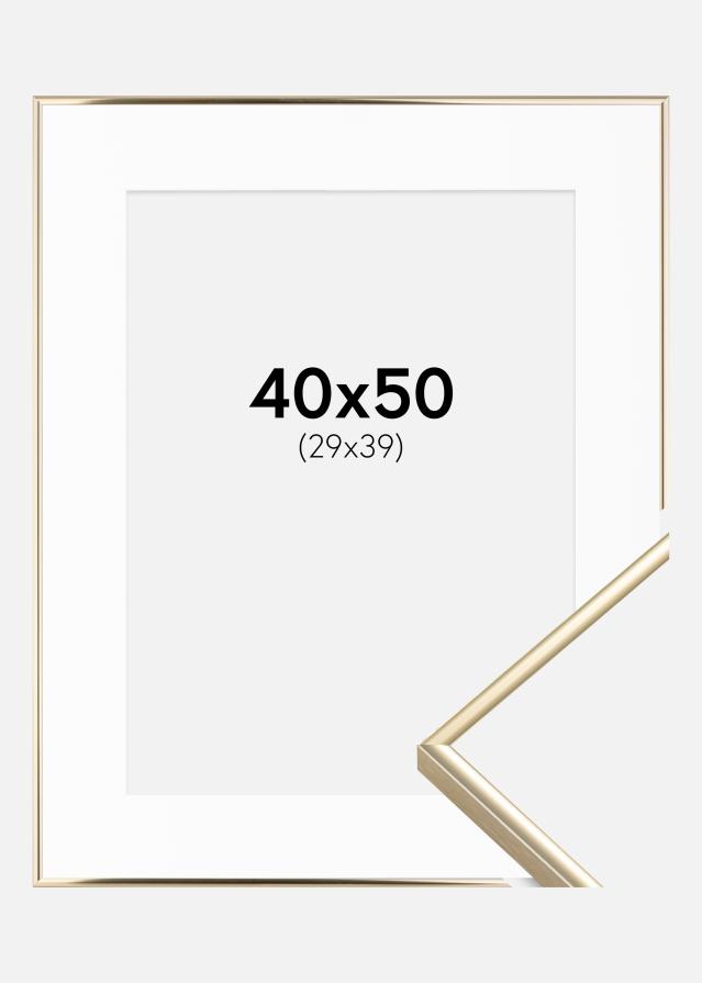Ramme Visby Blank Gull 40x50 cm - Passepartout Hvit 30x40 cm