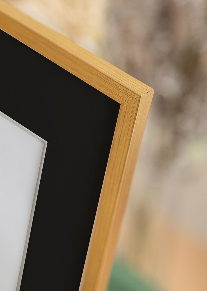 Ramme Edsbyn Gull 30x40 cm - Passepartout Svart 8x12 inches