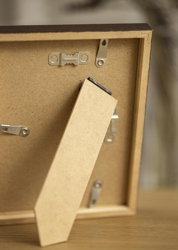 Ramme E-Line Valnøtt 13x18 cm - Passepartout Hvit 9x12 cm