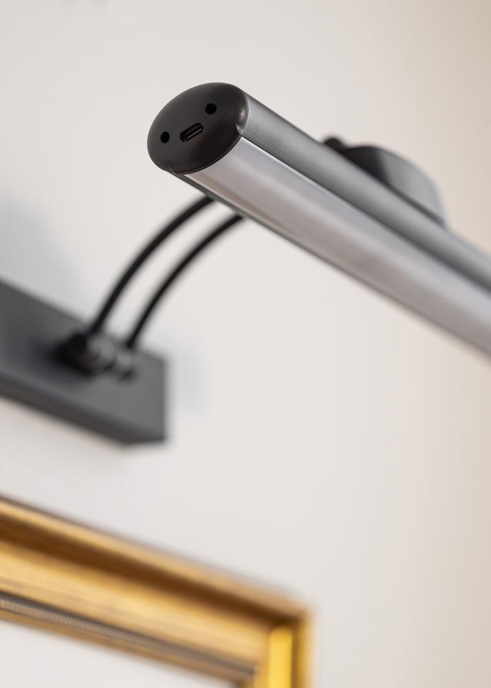 KAILA Gleam Batteridrevet Tavelbelysning 32 cm - Svart