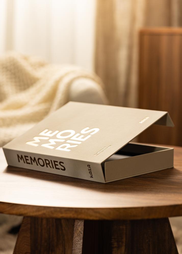 KAILA MEMORIES Cream - Coffee Table Photo Album (60 Svarte Sider / 30 Ark)